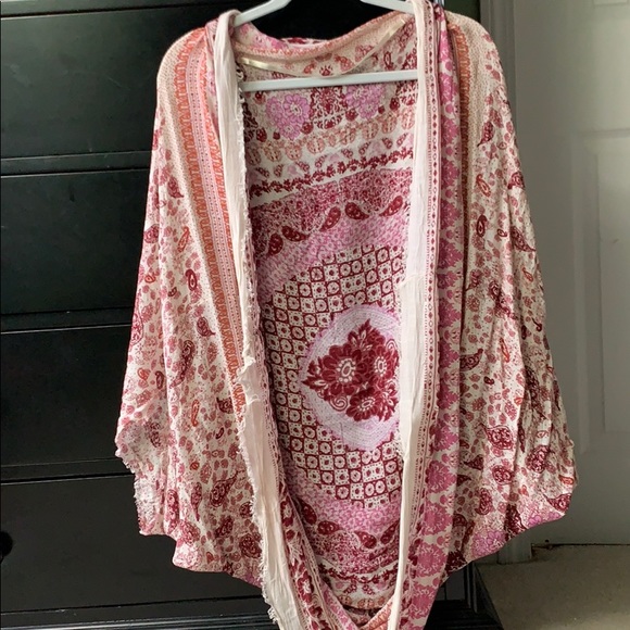 Shawl - Picture 2 of 2